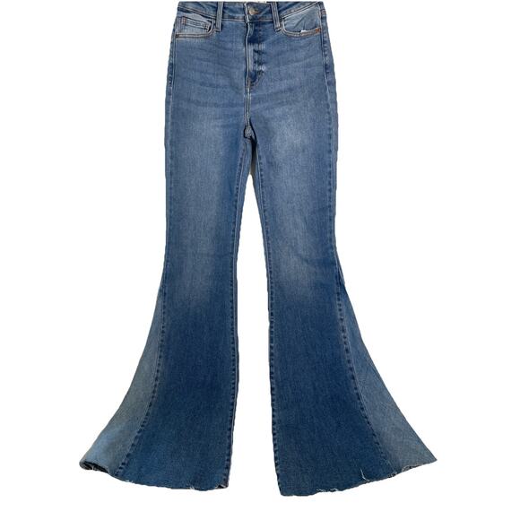 CELLO Women's Bell Bottom Jeans Blue Denim Light Wash High Rise Distressed Sz. 3 - Picture 1 of 5